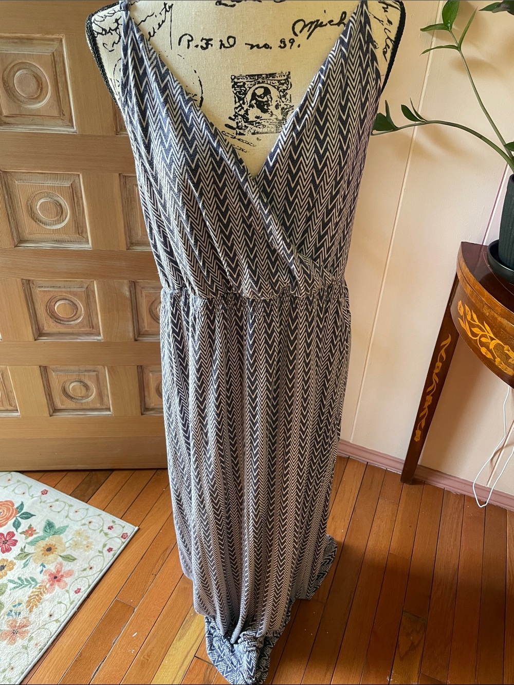 Sleeveless Chevron Maxi Dress in navy